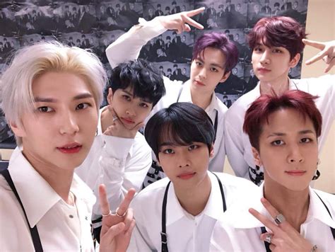 VIXX V Concert: A Night of Scintillating Performances and Unexpected Twists!